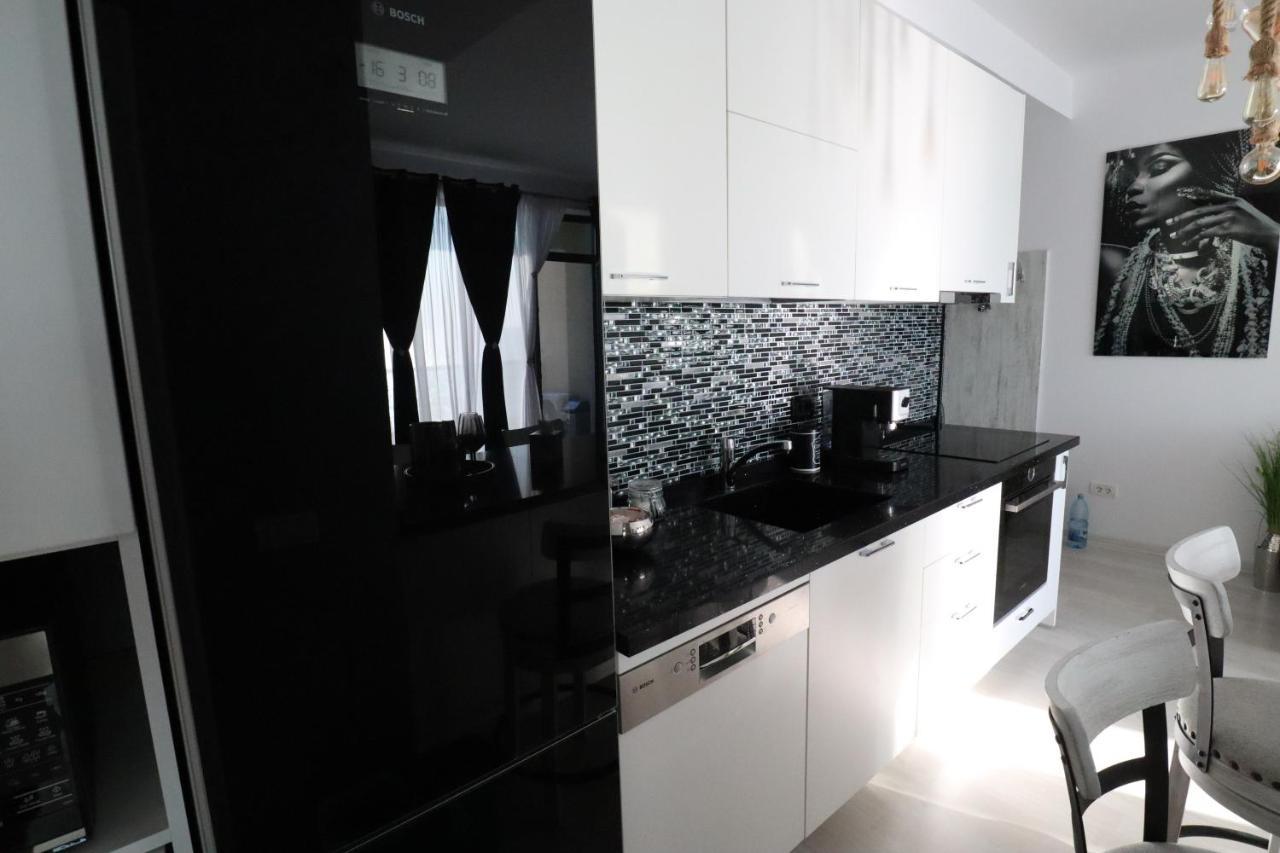 Panoramis Promenada-Cezar Apartment Navodari Exterior photo